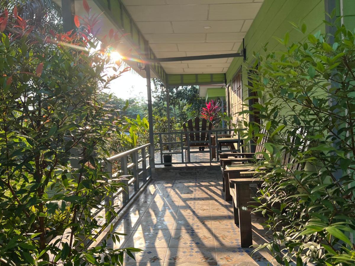 Baan Tarn Naam Hostal Ban Lam Ru Exterior foto